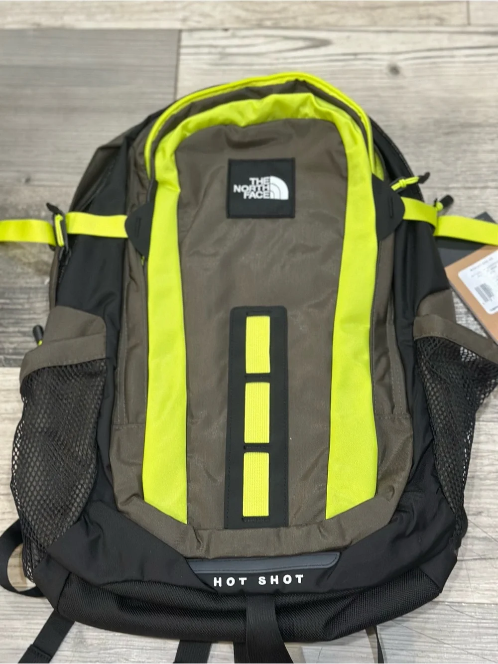 The North Face 30L Hot Shot Special Edition Backpack Taupe Green NEW